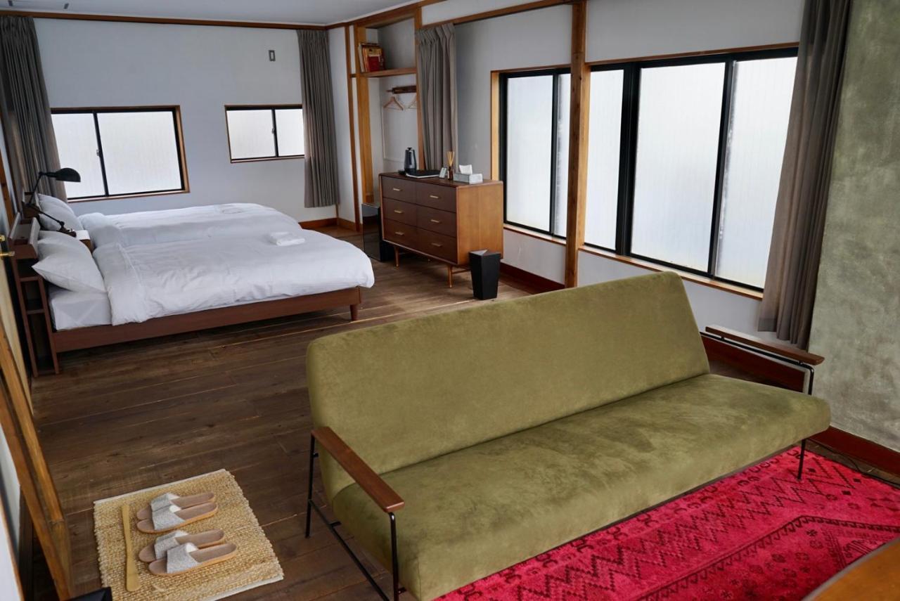 Tagore Harbor Hostel Изу Екстериор снимка